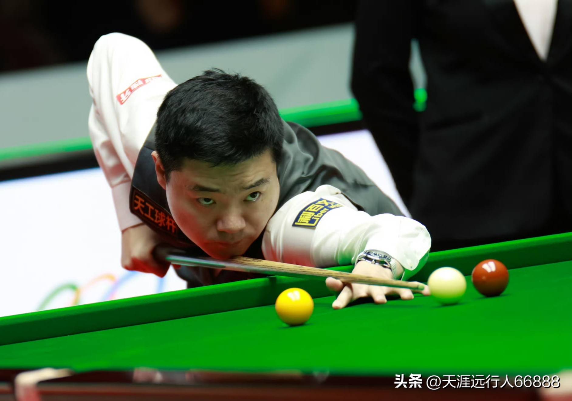 上处理得更 上处理得更